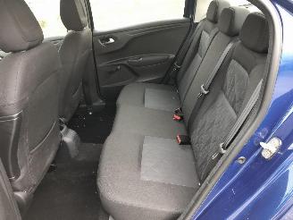 Citroën C-Elysee SÃ‰DUCTION  1.2 picture 13