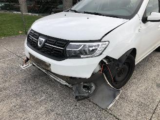 Dacia Sandero 1.0 picture 10