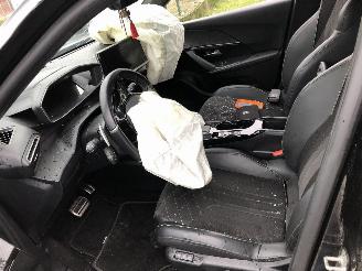 Peugeot 2008 1.2 AUTOMATIQUE picture 6