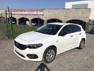 damaged passenger cars Fiat Tipo 1.4 2018/5