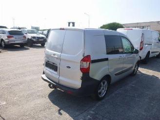 Schadeauto Ford Tourneo Courier 1.6 TDCI 2014/9