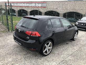 Damaged car Volkswagen Golf VII 1.2 TSI 2014/11