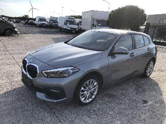 uszkodzony samochody osobowe BMW 1-serie 116 I  ADVANTAGE 2022/11