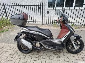 Piaggio Beverly 350  picture 3