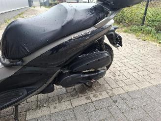 Piaggio Beverly 350  picture 7