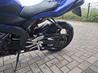 Yamaha YZF -R1  picture 5