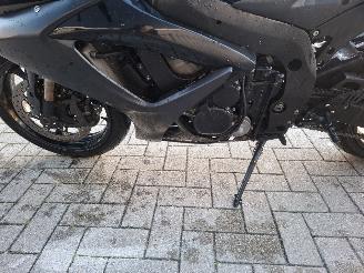 Suzuki GSX-R750  picture 11