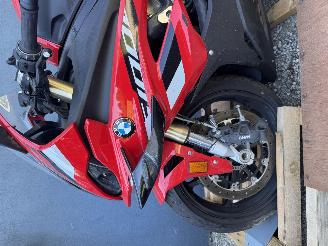 BMW S1000RR  picture 2