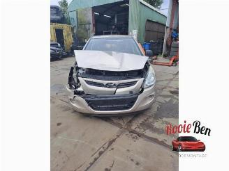 Salvage car Hyundai I-20 i20, Hatchback, 2008 / 2015 1.2i 16V 2010/9