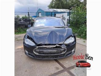 Auto da rottamare Tesla Model S Model S, Liftback, 2012 70D 2016/4