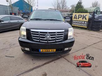  Cadillac Escalade Escalade, SUV, 2006 / 2014 6.2 V8 4x4 2008/1