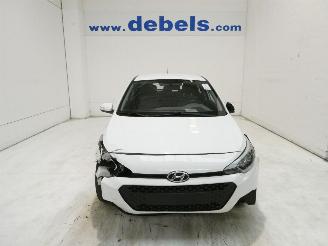 skadebil auto Hyundai I-20 1.3 2016/6