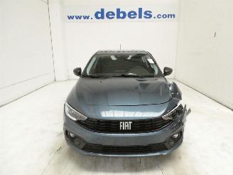 krockskadad bil auto Fiat Tipo  2021/4