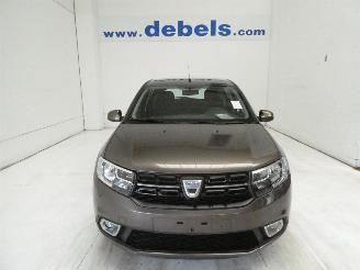 Damaged car Dacia Sandero LAUREATE 2019/4