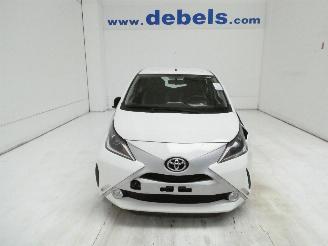 uszkodzony samochody osobowe Toyota Aygo X-PLAY 2017/3