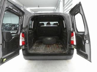 Peugeot Partner 1.5D CREW CAB picture 12