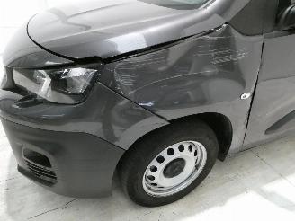 Peugeot Partner 1.5D CREW CAB picture 3