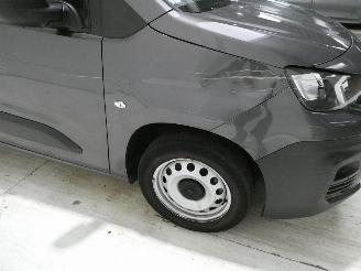 Peugeot Partner 1.5D CREW CAB picture 16