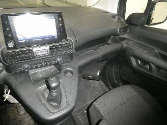 Peugeot Partner 1.5D CREW CAB picture 19