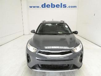 Voiture accidenté Kia Stonic  2023/5