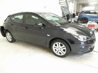 Opel Astra 1.6D picture 10