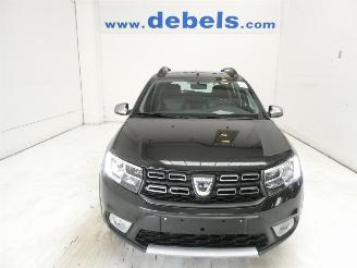 krockskadad bil auto Dacia Sandero PLUS 2020/5