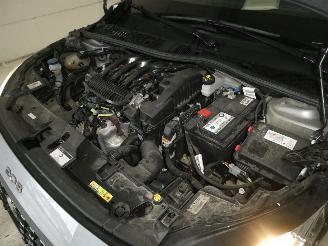 Peugeot 208 II LIKE picture 20