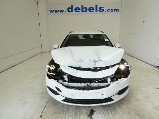 skadebil auto Opel Astra EDITION 2020/4