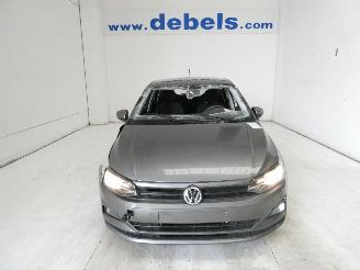 krockskadad bil auto Volkswagen Polo TRENDLINE 1.0 2019/1