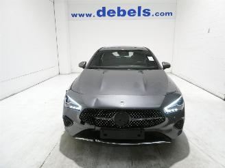 krockskadad bil auto Mercedes Cla-klasse 250 E 2025/1