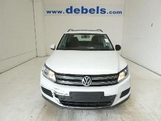 krockskadad bil auto Volkswagen Tiguan TREND & FUN 2016/4