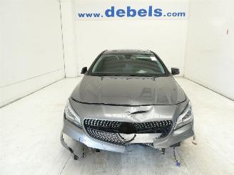 krockskadad bil auto Mercedes Cla-klasse 180 2019/6