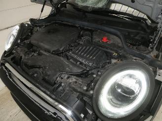 Mini Cooper 1.5 picture 16