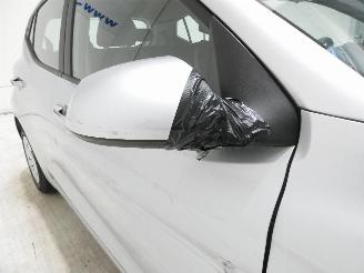 Hyundai I-10  picture 14