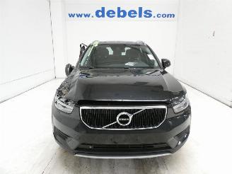 krockskadad bil auto Volvo XC40 2.0D  MOMENTUM 2018/12
