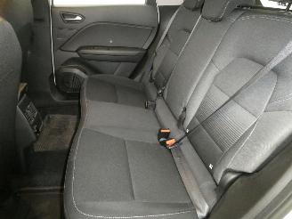 Renault Captur II CORPORATE picture 17