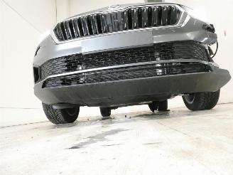 Skoda Karoq SELECTION picture 3