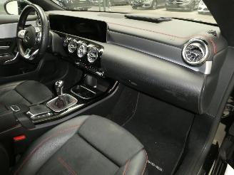 Mercedes Cla-klasse 200 picture 9