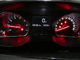 Peugeot 208 1.2 ACTIVE picture 15