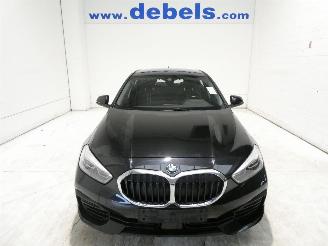 krockskadad bil auto BMW 1-serie IA BUSINESS EDITI 2024/2