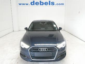 Schadeauto Audi A3 BERLINE 2020/8