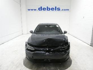 Damaged car Volkswagen Golf LIFE 2023/11