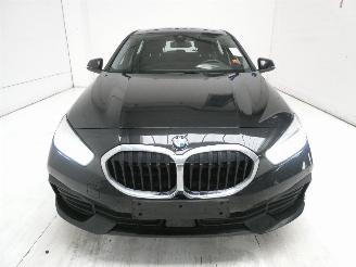 BMW 1-serie 1.5D  D picture 2