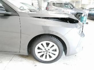 Opel Astra 1.2 EDITION picture 13