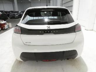 Peugeot 208 II ACTIVE picture 6