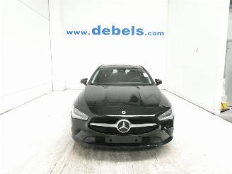 krockskadad bil auto Mercedes Cla-klasse 180 2021/7