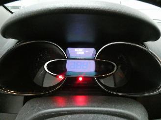 Renault Clio LIMITED picture 13