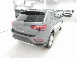 Volkswagen T-Roc LIFE picture 9