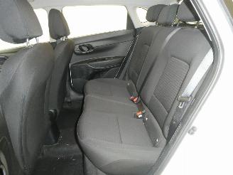 Hyundai I-20  picture 23
