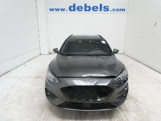 krockskadad bil auto Ford Focus ST-LINE 2019/2